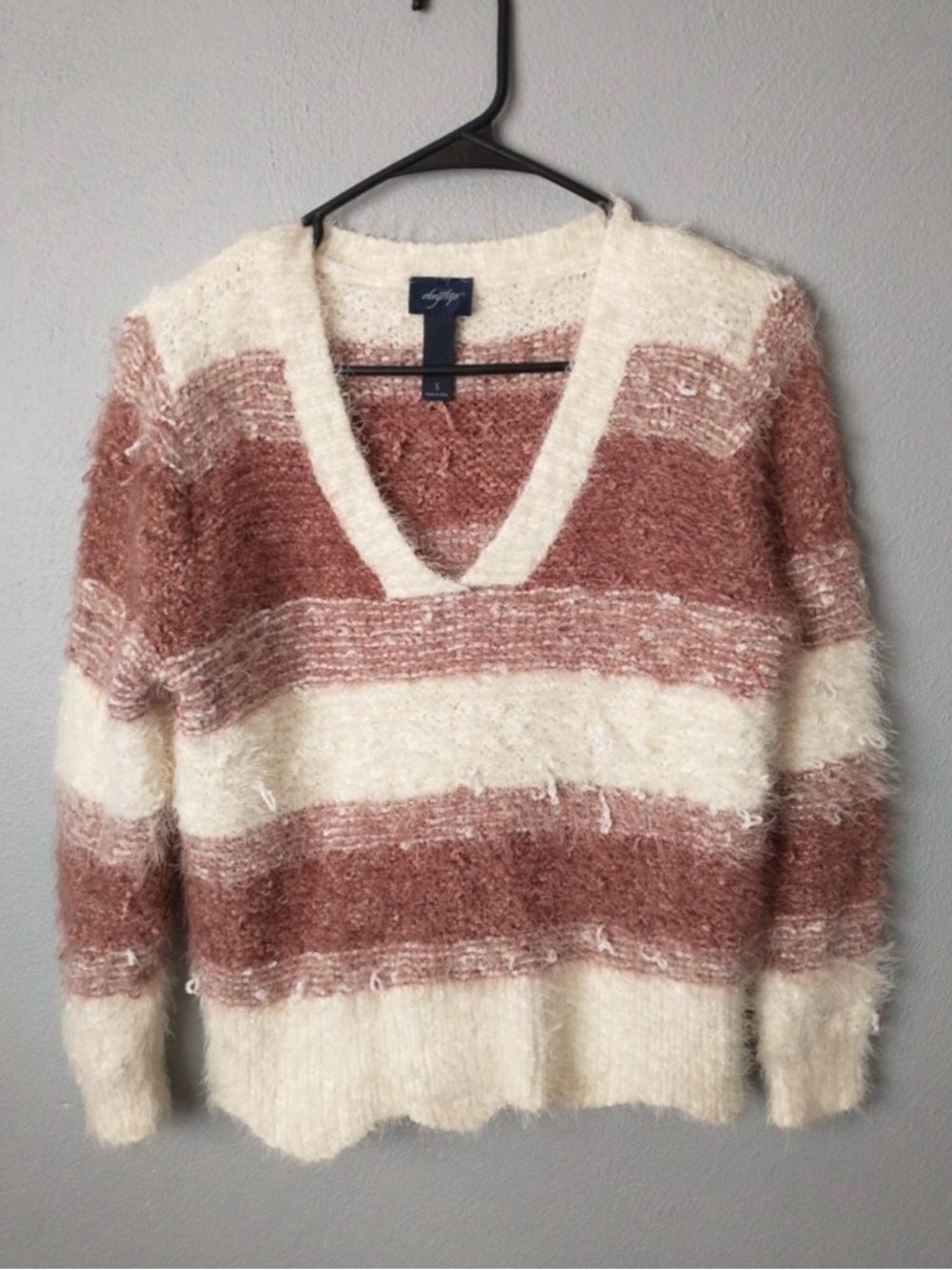 Daytrip Fuzzy V-Neck Sweater in Cream and Dusty Rose